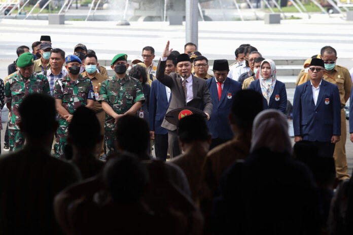 Ratusan Anggota PPS Dilantik, Ini Pesan Walikota Surabaya