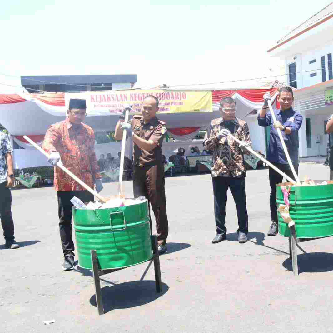 kejari Sidoarjo pemusnahan bb