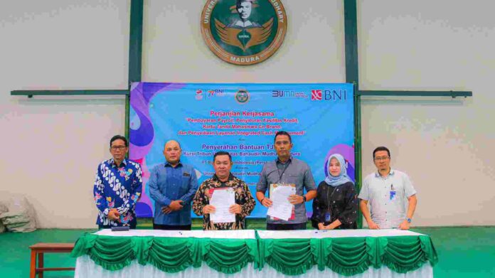 Teken MoU ke 2, BNI beri Bantuan CSR kepada UNIBA Madura