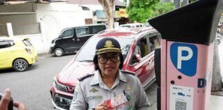 Pemkot Surabaya Luncurkan Voucher Parkir di Balai Kota dan Taman Bungkul