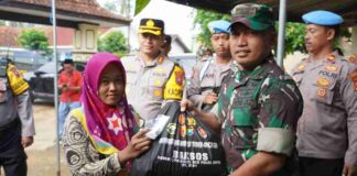 Kodim 0827 bersama Polres Sumenep Gelar Bakti Sosial dan Bakti Kesehatan