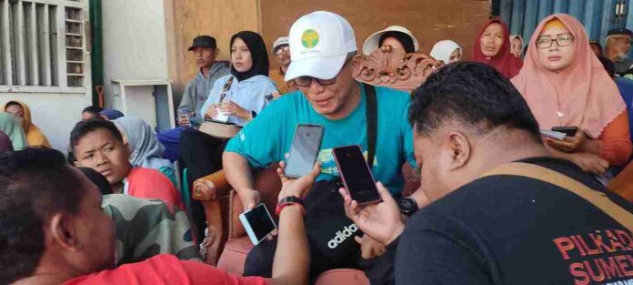 Lan-Jalanan Spectra, Direktur BPRS beri Layanan dapat Elektronik Berkualitas di Spectra