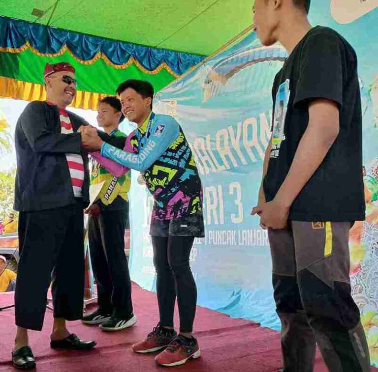 Ketua Dprd Sumenep Soroti Infrastruktur Jalan Menuju Wisata Paralayang Bukit Lanjari
