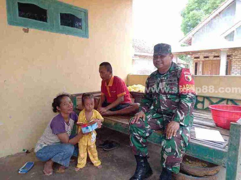Babinsa Koramil 0826-03 Proppo Beri Dukungan Gizi Pada Anak Kurang Asupan Di Desa Mapper