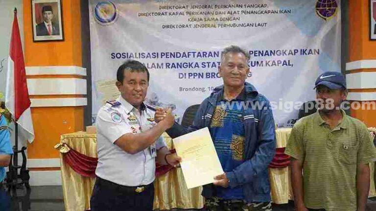 Ksop Gresik Terbitkan Grosse Akta Pendaftaran Kapal Di Ppn Brondong
