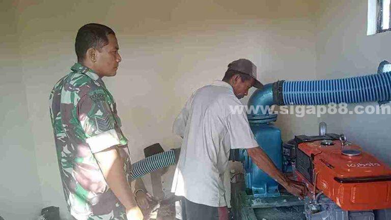Babinsa Pademawu Barat Periksa Mesin Pompa Air Bantuan Dinas Pertanian