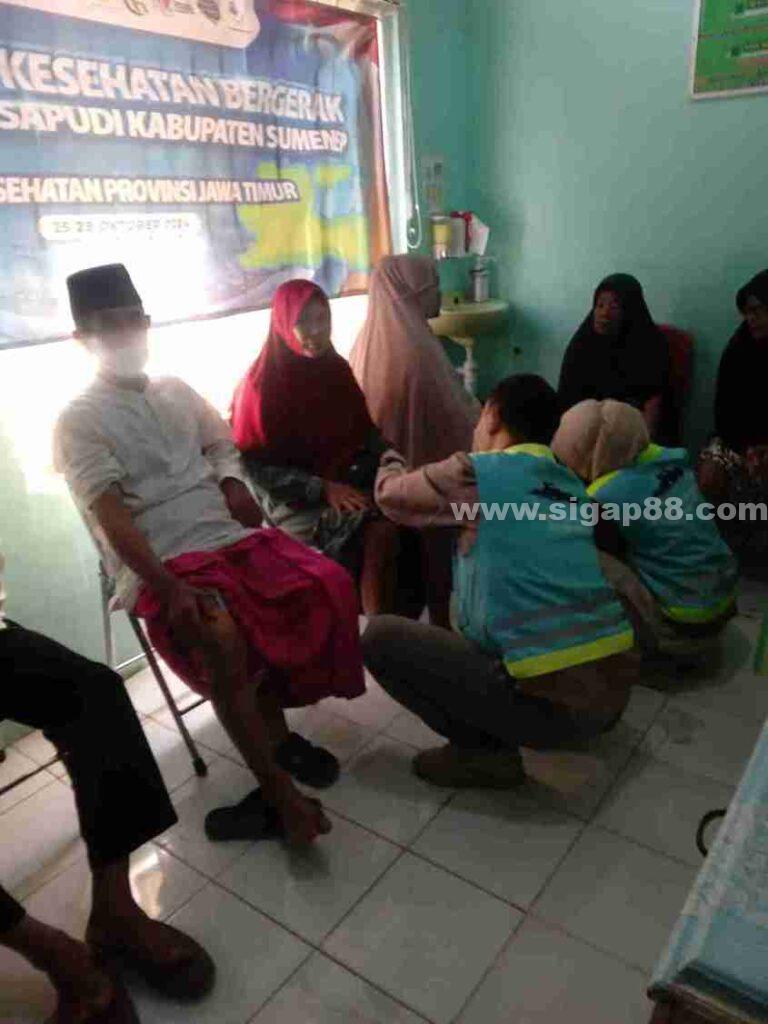 Program Pelayanan Kesehatan Bergerak Pemprov Jatim Beri Layanan Rontgen Bagi Masyarakat Sapudi