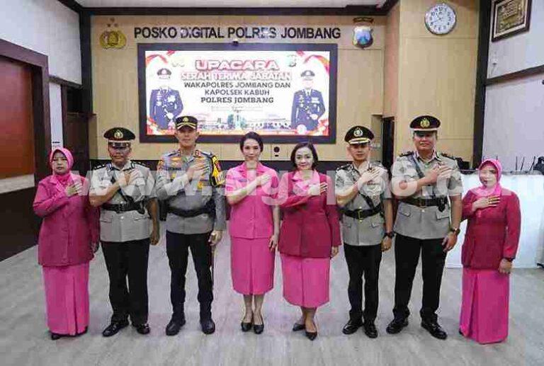 Kapolres Jombang Pimpin Sertijab Wakapolres Dan Kapolsek Kabuh