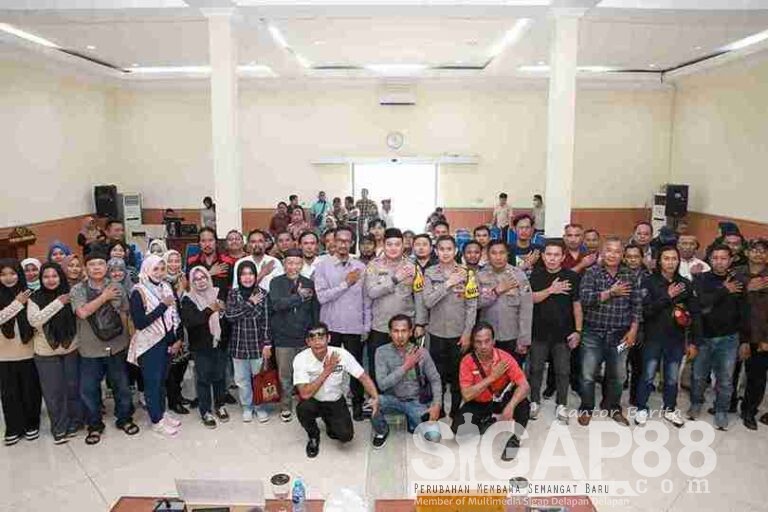 Ngopi Bareng Media, Kapolres Ajak Wujudkan Jombang Aman