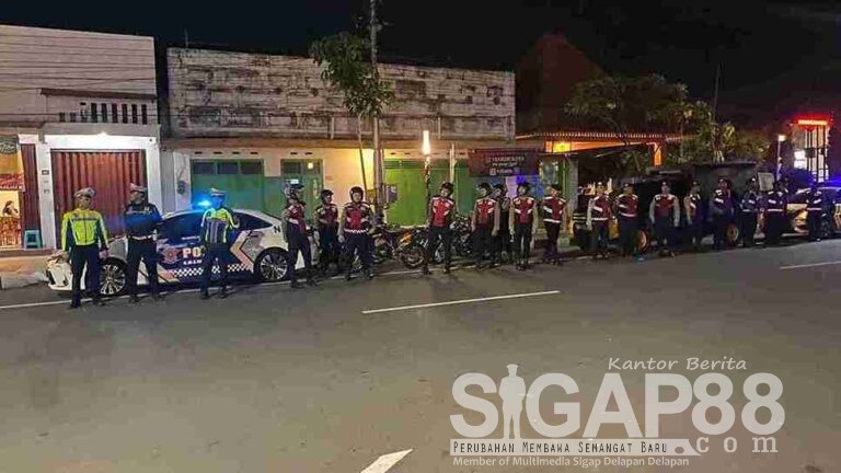 Polres Nganjuk Gelar Patroli Skala Besar Jelang Dan Pasca Putusan Mk