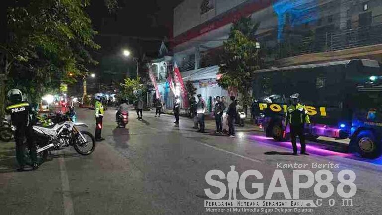 Antisipasi Gangguan Kamtibmas Di Bulan Ramadhan, Polres Sumenep Patroli Sahur