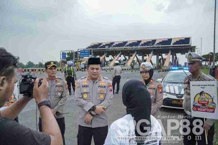 Kapolres Jombang Sosialisasikan Layanan Hotline Mudik Polri 110