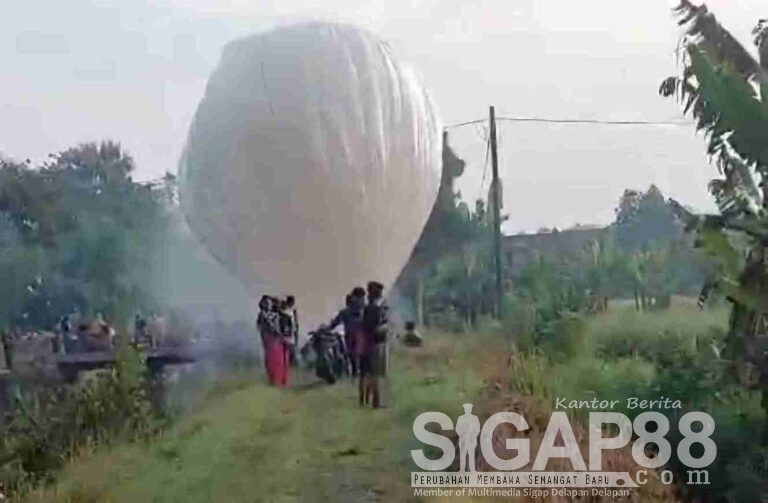 Polisi Amankan 6 Balon Udara Di Jogoroto Jombang Saat Akan Diterbangkan