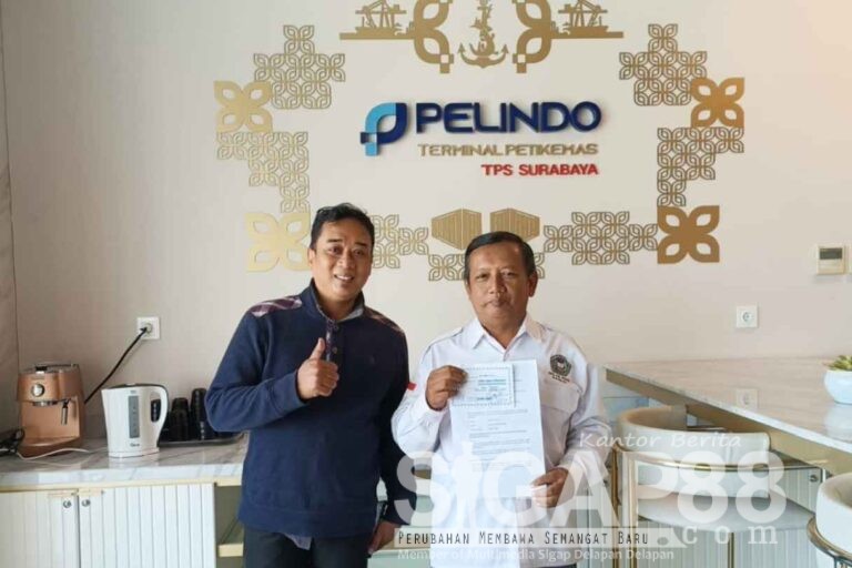 Terminal Petikemas Surabaya Salurkan Bantuan Tjsl Untuk Perbaikan Fasilitas Belajar Pkbm Budi Utama
