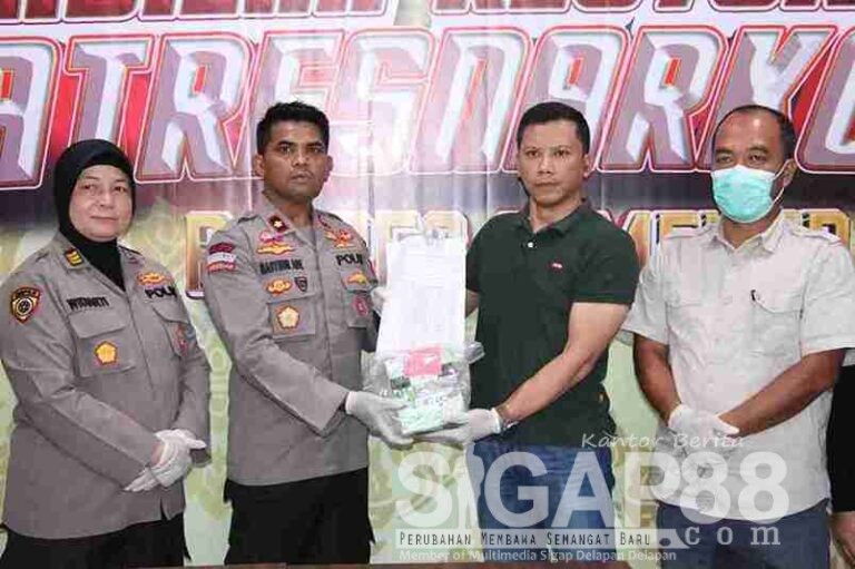 Polres Sumenep Serahkan 35 Kg Sabu Temuan Nelayan Masalembu Ke Polda Jatim