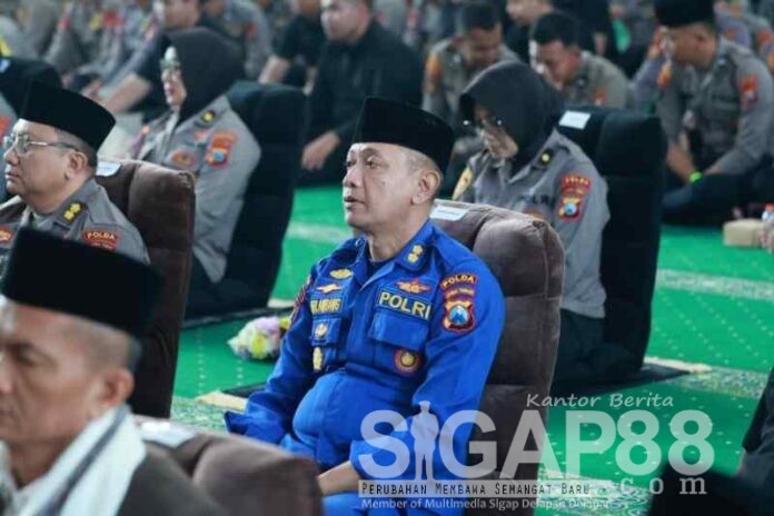 Polda Jatim doa dan dzikir bersama