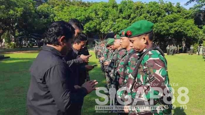 kodim Pamekasan cek hp prajurit