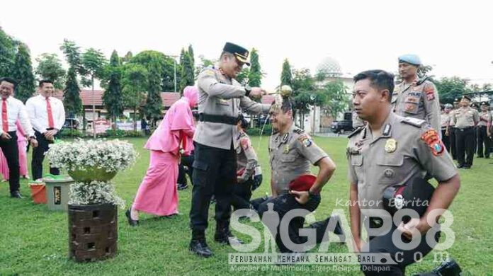 Kapolres Jombang kenaikan pangkat anggota