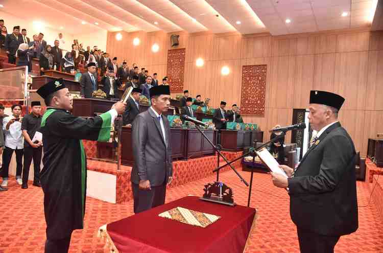 Dprd Sumenep Gelar Rapar Paripurna Pengambilan Sumpah Paw