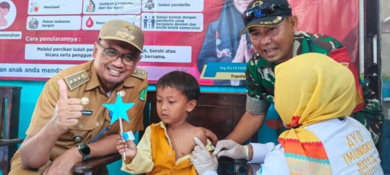 Camat Pragaan Hadiri Pelaksanaan Vaksinasi Campak Di Sejumlah Lembaga Pendidikan
