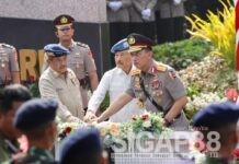Kapolri Resmikan Patung M. Jasin di Monumen Polisi Istimewa Surabaya