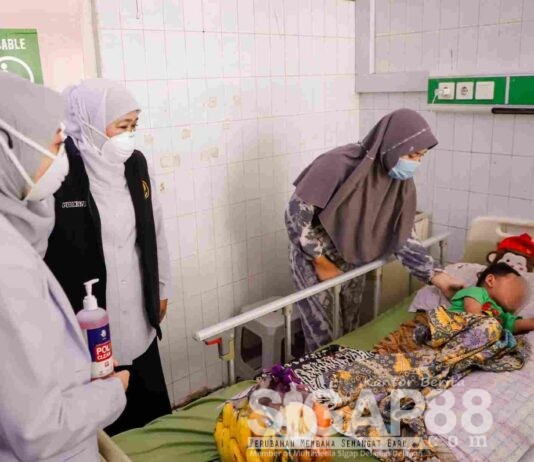 Gubernur Jatim Turun Langsung ke Sumenep Tangani Kasus Luar Biasa Campak
