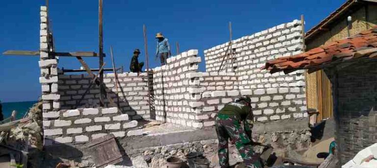 Tmmd Ke-125 Kodim Pamekasan Wujudkan Harapan Warga Pesisir Desa Kramat Miliki Rumah Layak Huni