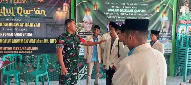 Babinsa Koramil 0826-09 Pakong Beri Motivasi Mahasiswa Kkn An Nuqayah Di Desa Palalang