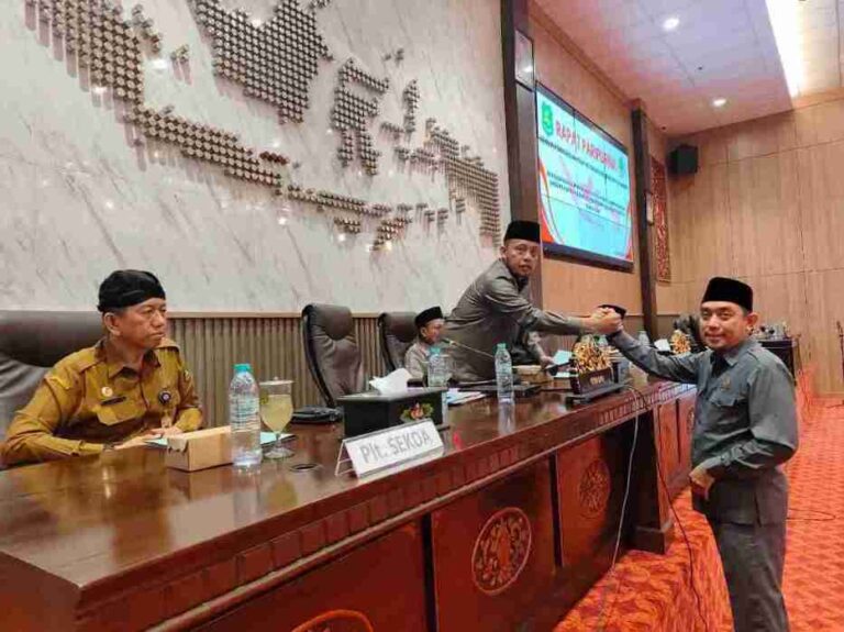 Rapat Paripurna Dprd Sumenep Laporan Hasil Reses Iii Fraksi Fraksi