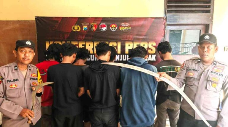Tawuran, Polsek Kenjeran Amankan Sembilan Gangster Kalilom Lor
