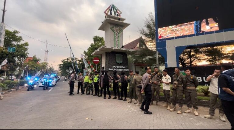 Libur Panjang Maulid Nabi, Kapolres Pasuruan Pimpin Patroli Gabungan