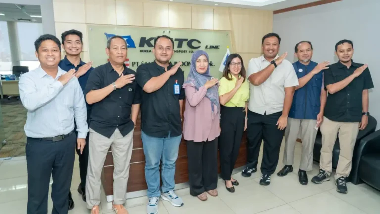 Pt Terminal Petikemas Surabaya Komitmen Peningkatan Layanan Di Hari Pelanggan Nasional