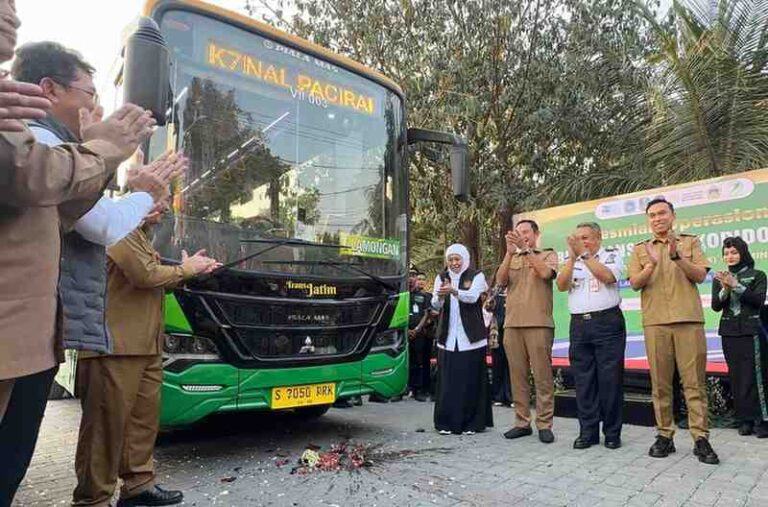 Hut Provinsi Jawa Timur Ke-80, Gubernur Jatim Resmikan Trans Jatim Koridor Vii Lamongan