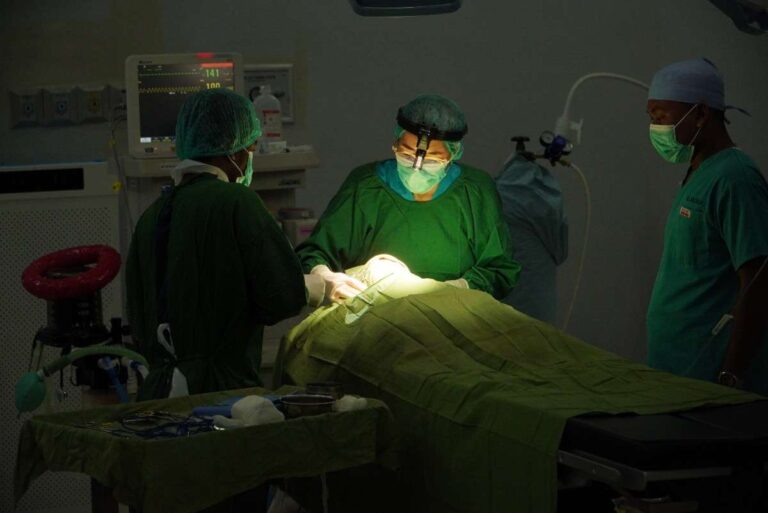 Tim Yankes Bergerak Jatim Lakukan Skrining Dan Operasi Bedah Plastik Di Rsud Abuya Kangean