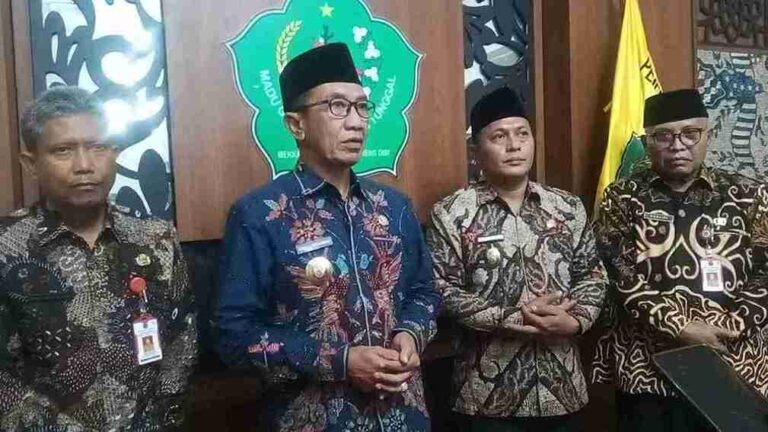 Tekan Kenakalan Remaja, Bupati Pamekasan Tetapkan Jam Malam Pelajar
