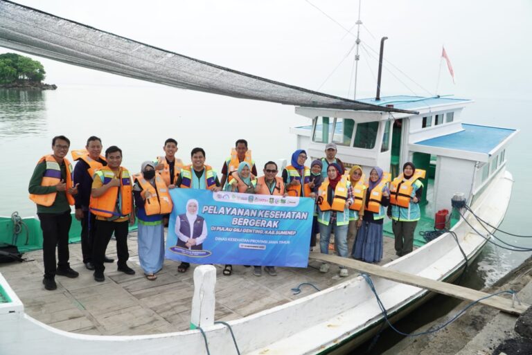 Yankes Bergerak Pemprov Jatim Hadirkan Layanan Kesehatan Di Pulau Giligenting Selama Tiga Hari