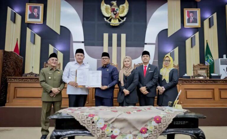 Rapat Paripurna Ke- Lv, Dprd Kabupaten Pasuruan Setujui Peraturan Daerah Tentang Apbd 2026