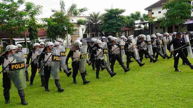Polres Jombang Gelar Latihan Dalmas Untuk Kesiapan Pelayanan Kegiatan Unjuk Rasa