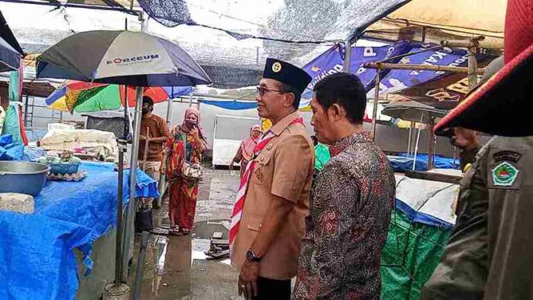 Bupati Pamekasan Tinjau Pasar Kolpajung, Tegaskan Penataan Pedagang Sesuai Regulasi