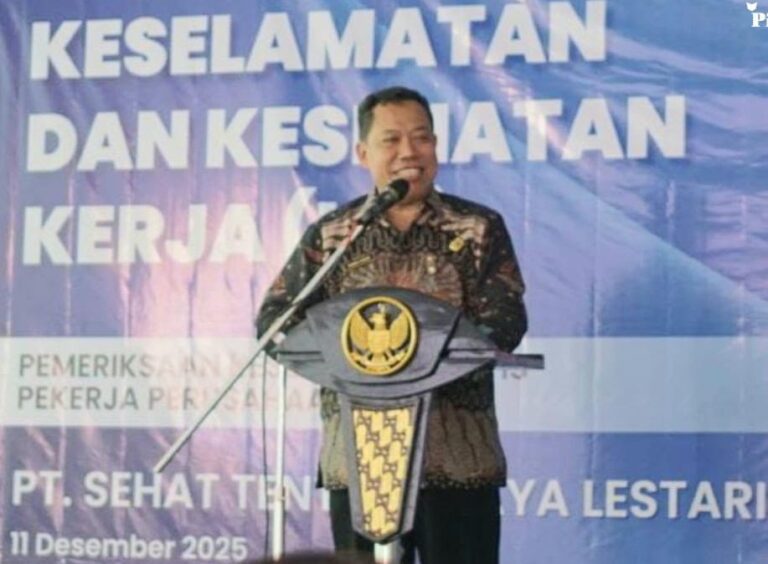 Disnaker Jombang Gelar Bimtek K3 Dan Cek Kesehatan Gratis Untuk Pekerja Pabrik Rokok