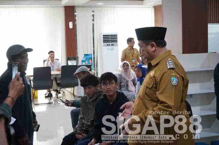 Pastikan Pelayanan Maksimal, Bupati Jombang Tinjau Gedung Baru Mpp