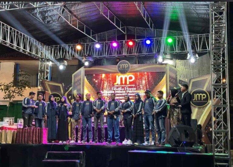 Pengurus Jurnalis Muda Pamekasan Masa Bakti 2025–2027 Dikukuhkan Di Monumen Arek Lancor