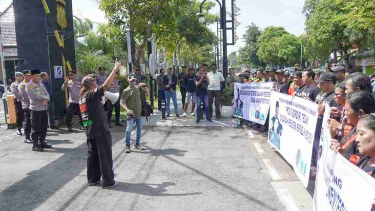 Forum Rembuk Masyarakat Jombang Dukung Polri Tetap Di Bawah Presiden