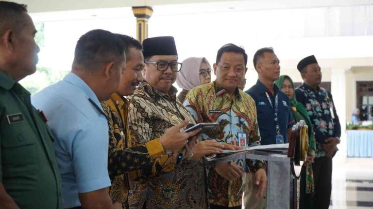 Optimalkan Pendapatan Daerah, Bupati Jombang Launching Distribusi Sppt Pbb-P2 Tahun 2026 Dan Inovasi Qr Code