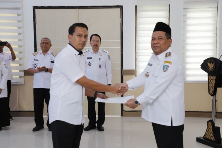 Perkuat Tata Kelola Bumd, Ivan Dwi Fibrian Resmi Jabat Direktur Perumda Aneka Usaha Seger Jombang