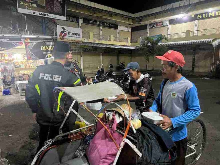 Sahur Off The Road: Satlantas Polres Sumenep Edukasi Berlalulintas