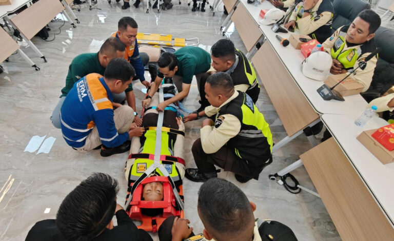 Pelindo Terminal Petikemas Gelar Pelatihan Basic Life Support