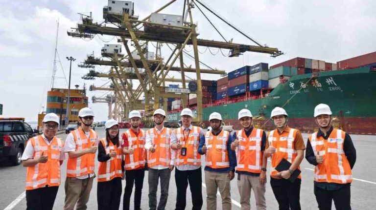 Pt Terminal Petikemas Surabaya Sambut Kunjungan Pt Geabh Joint Technology Di Pelabuhan Tanjung Perak