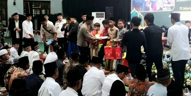 Momen Ramadan, Ponpes Gadingmangu Santuni Anak Yatim Dan Dhuafa