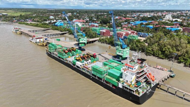 Bappenas Tinjau Pelabuhan Merauke, Dorong Pembangunan Depo Peti Kemas Untuk Perkuat Logistik Papua Selatan